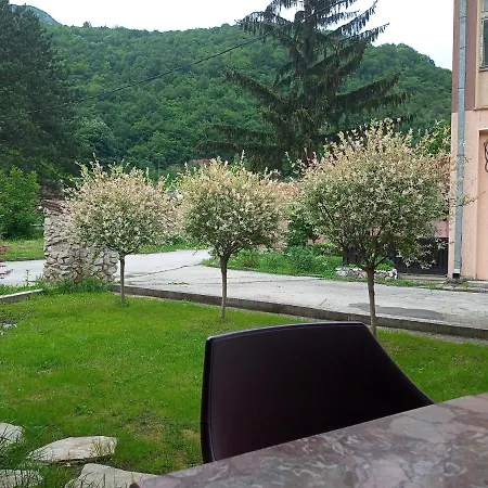 Nenad Ovcar Banja Apartment *